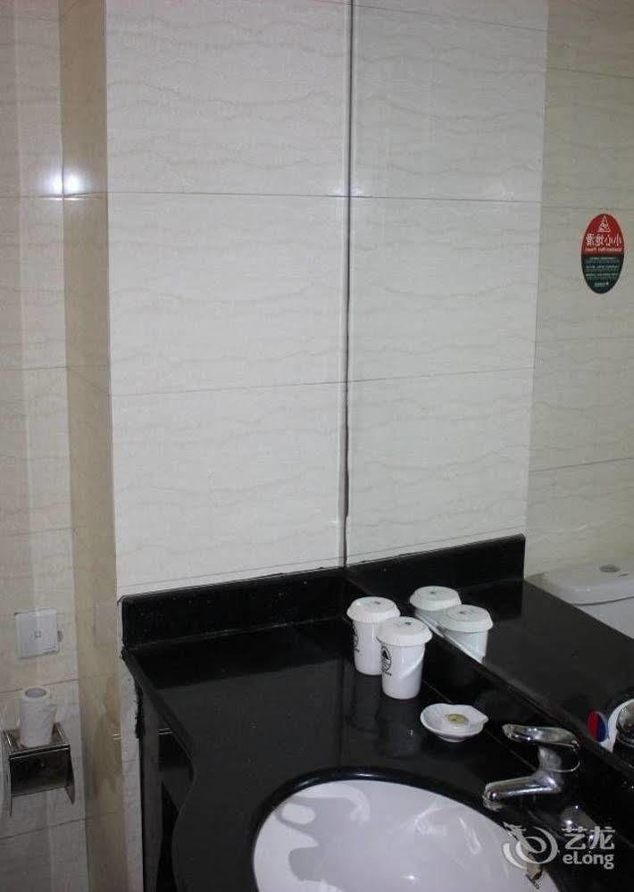 Greentree Inn- Linyi Bus Station Branch Екстер'єр фото